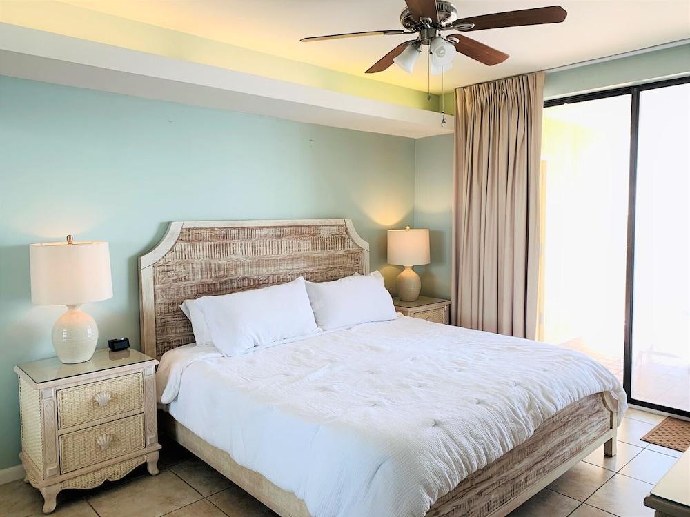 Summer House Condos by ALBVR