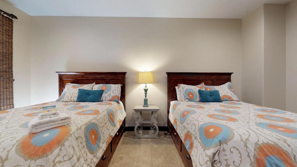 Kolob 3 Bedroom Apts by RedAwning