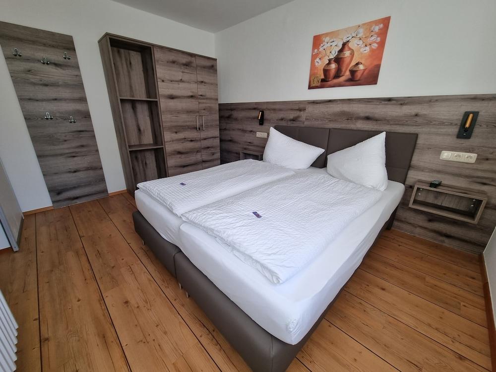 Ferienwohnungen am Buchbrunnen