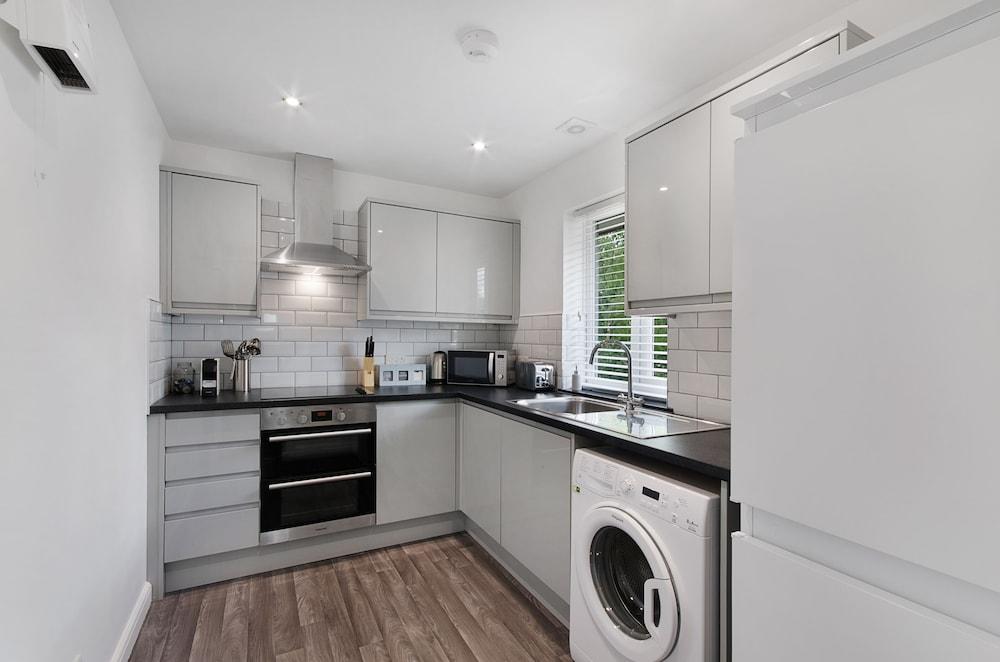 Karah Suites - The Galleria