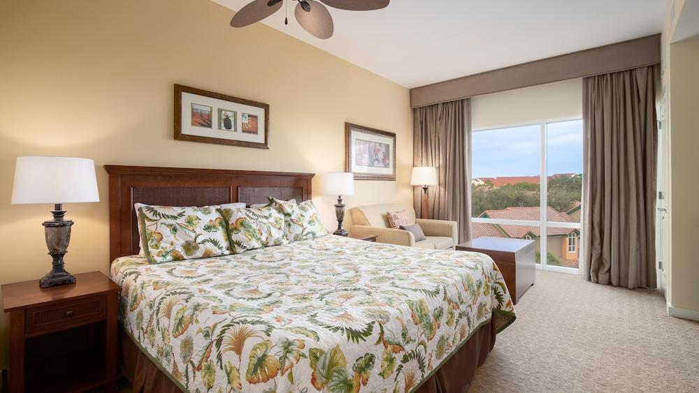 Luau I 6409/6411 - Flr4 - 2BR 2.5ba -