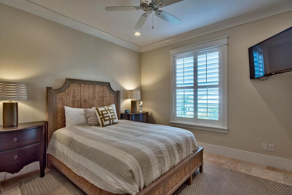 Oasis Destiny by the Sea