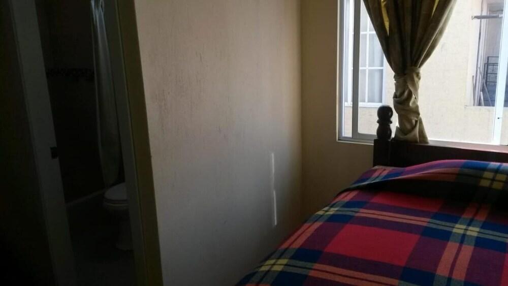 Hostal Puertas del Sol