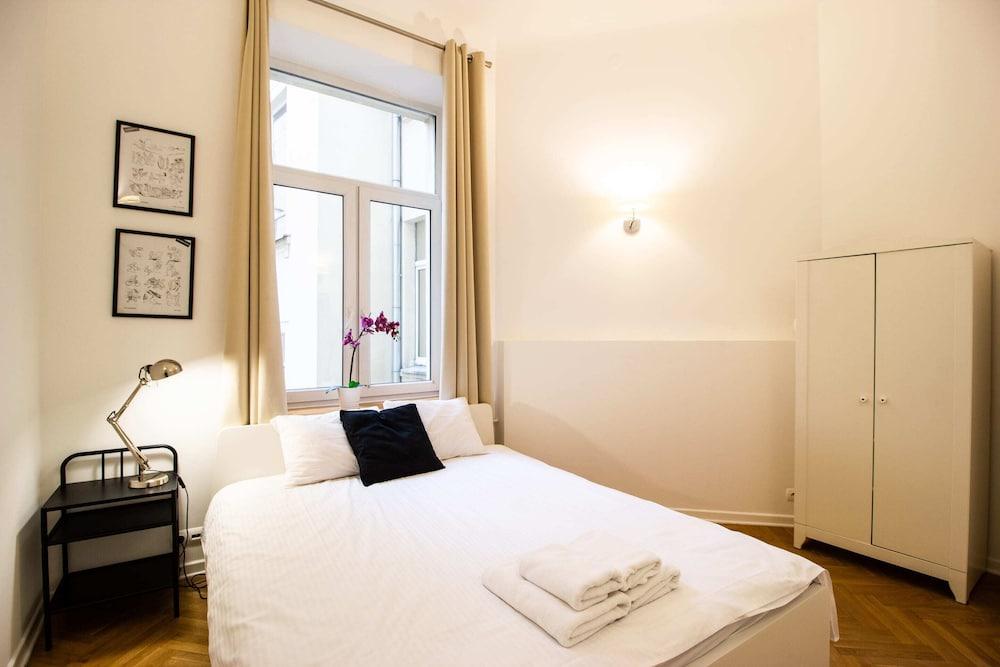 Kopernika Srodmiescie Apartment