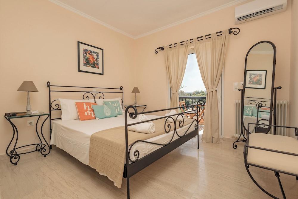 Cha Nanakas Village Inn