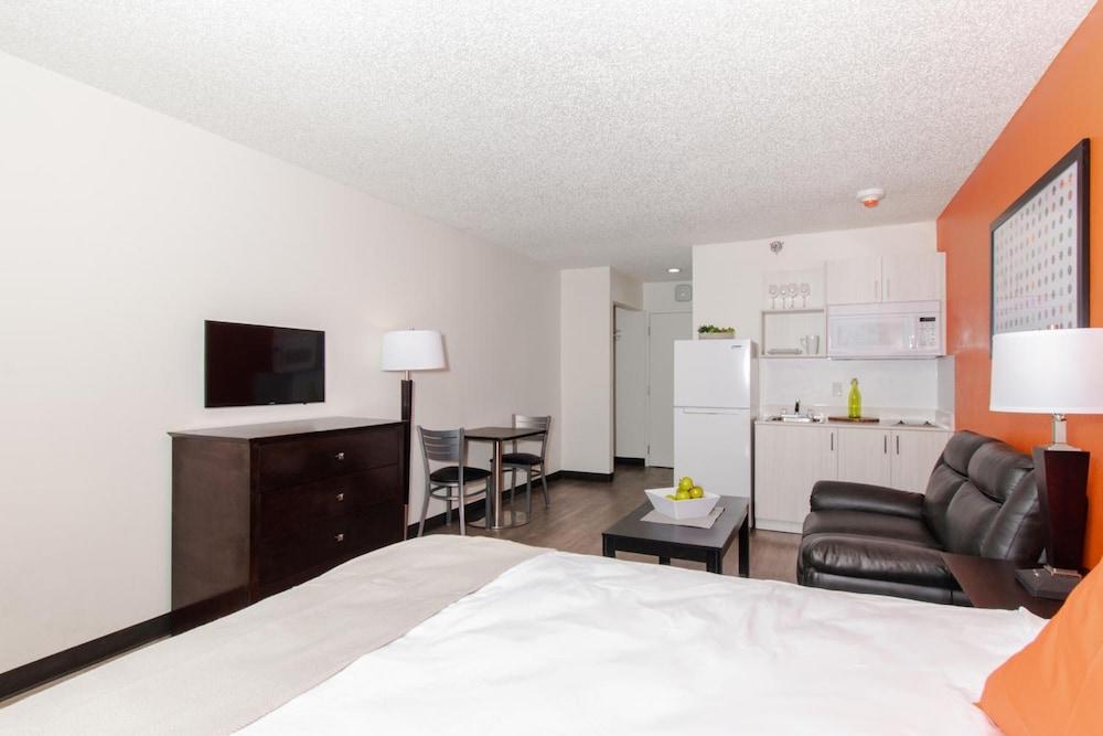 Siegel Select Dallas