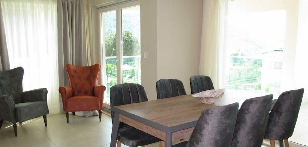 Villa Joy 3 by JoyLettings