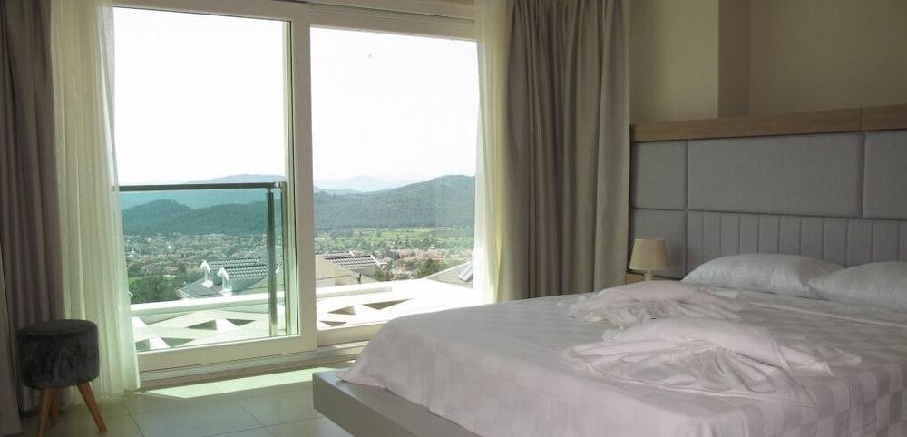 Villa Joy 3 by JoyLettings