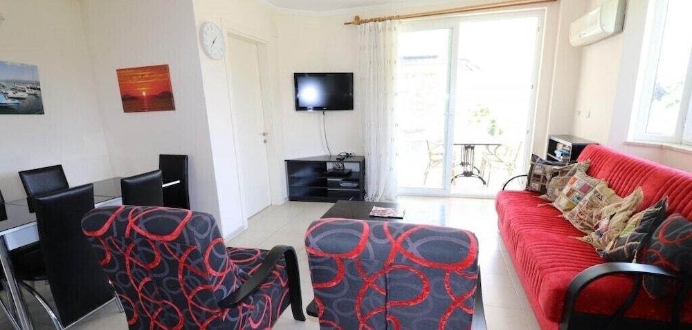 Villa BGA4 by JoyLettings