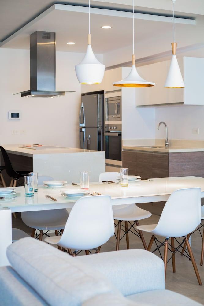 Precioso depa 2 recámaras pasos de la 5a Av