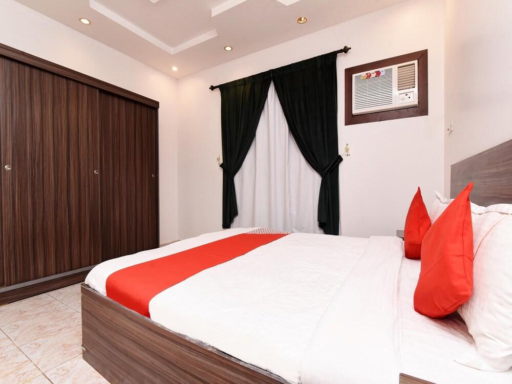 OYO 301 Asfrine Hotel Apartment