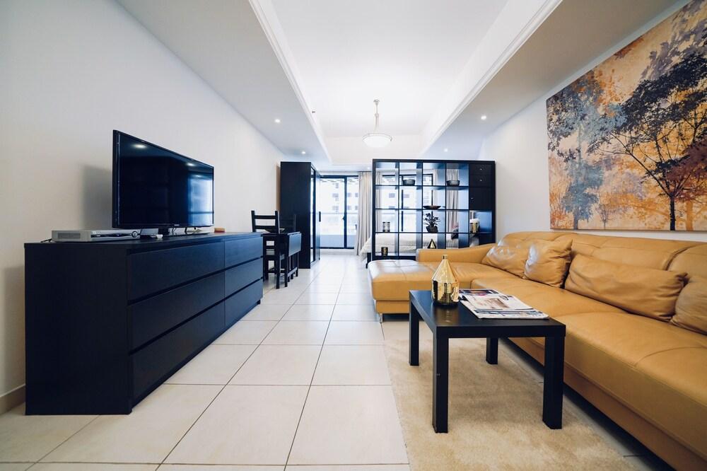 One Perfect Stay - Al Waleed