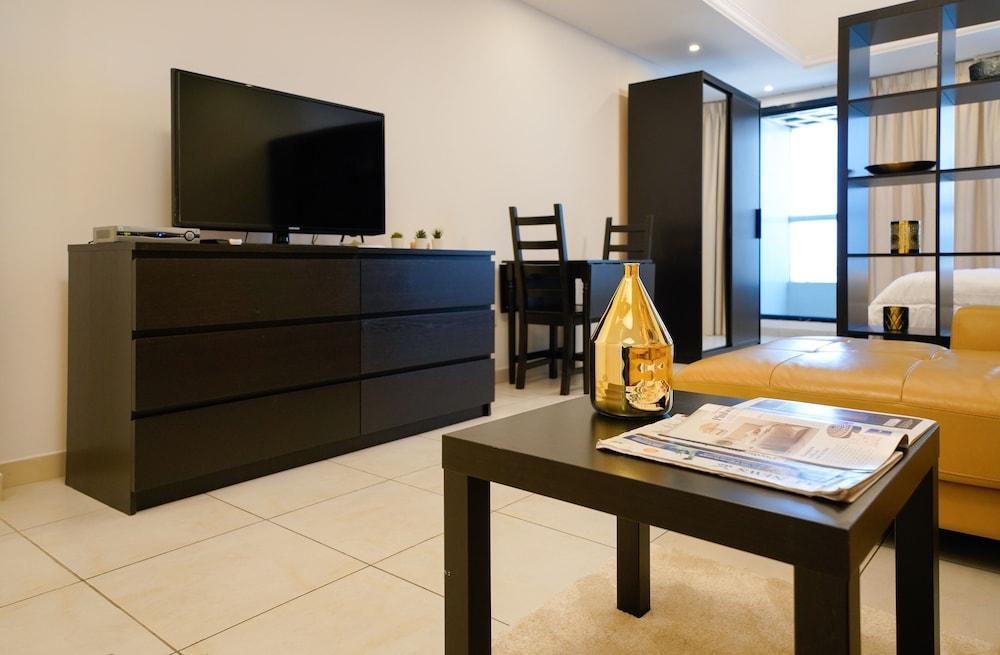 One Perfect Stay - Al Waleed