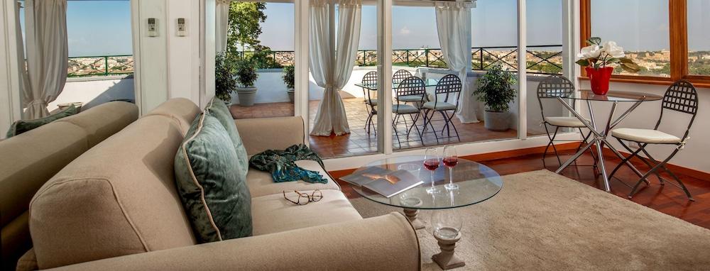 Daplace - Terenzia Apartment