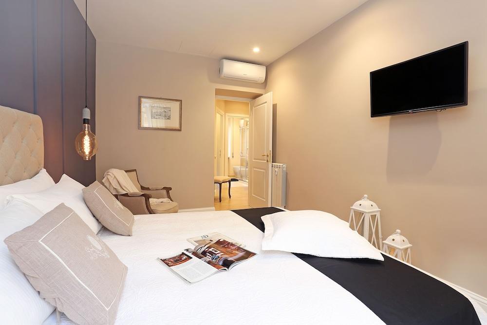 Daplace - Lucrezia Apartment