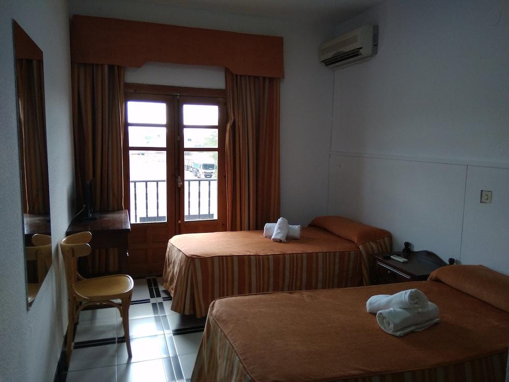 Hostal Restaurante El Quijote