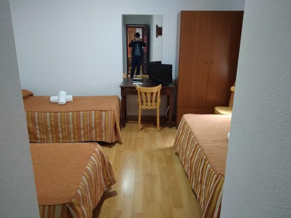 Hostal Restaurante El Quijote