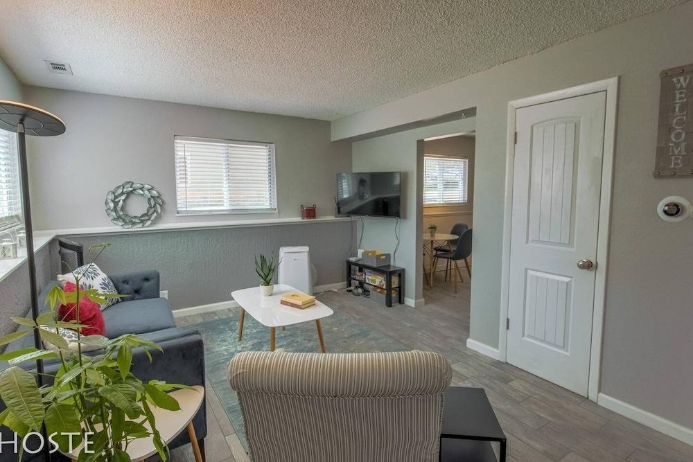 2BR Garden-level Great Outdoors Dog Friendly