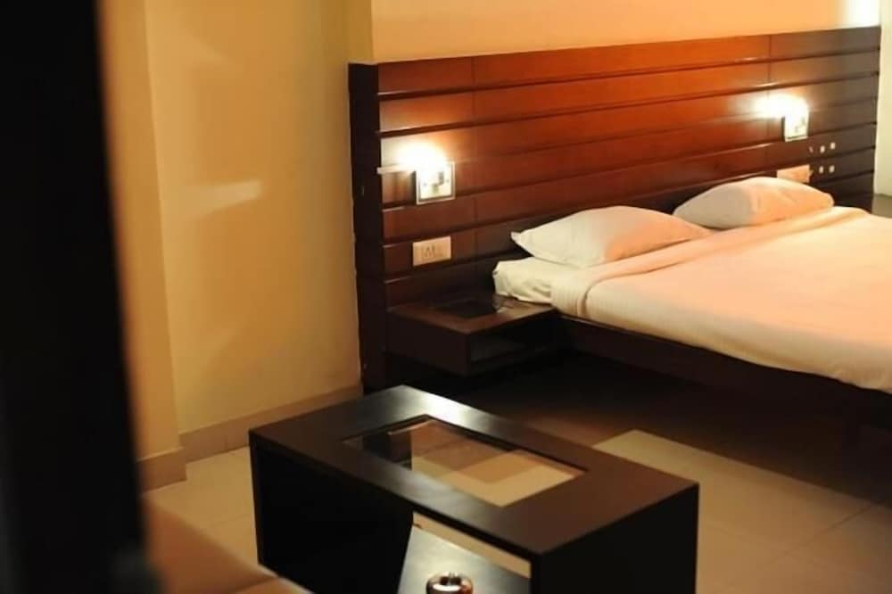 Hotel Vande Matharam