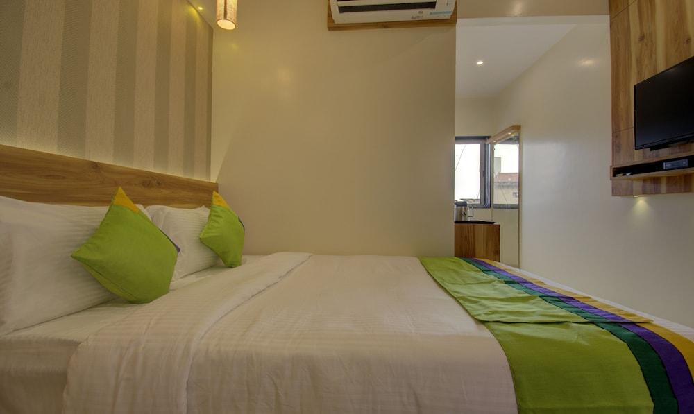 Hotel Amisha International