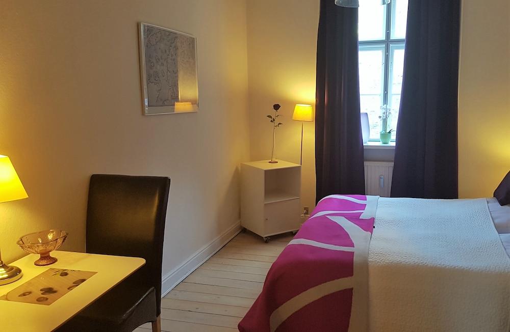 Classic Copenhagen City Apartment