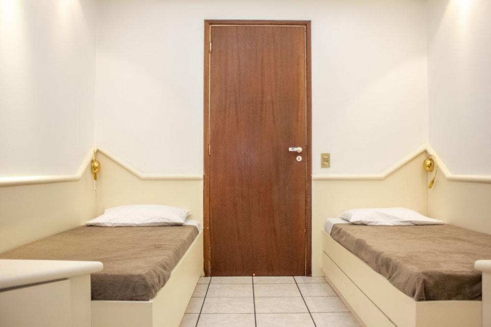 Apto bem localizado no Open Shopping CDS208