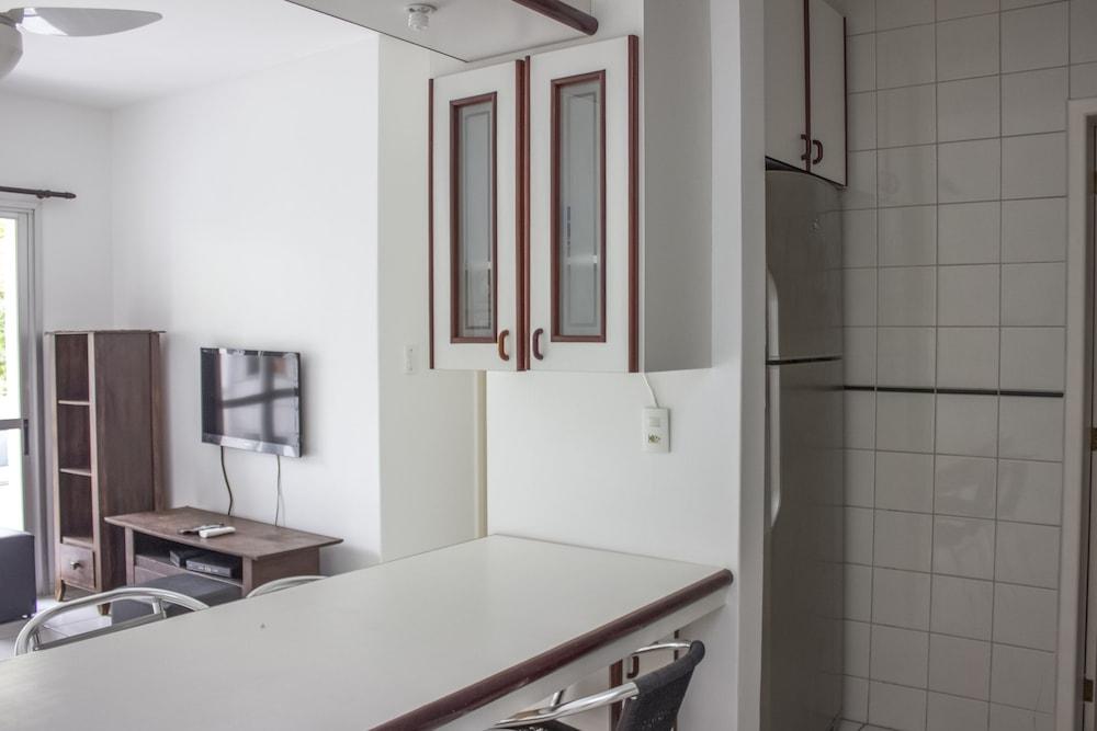 Well Located Apartment with BBQ - SBS111