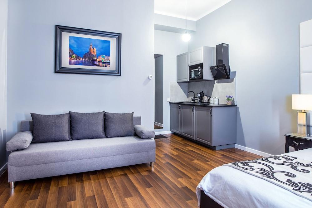 Tribeca City Center Apartments