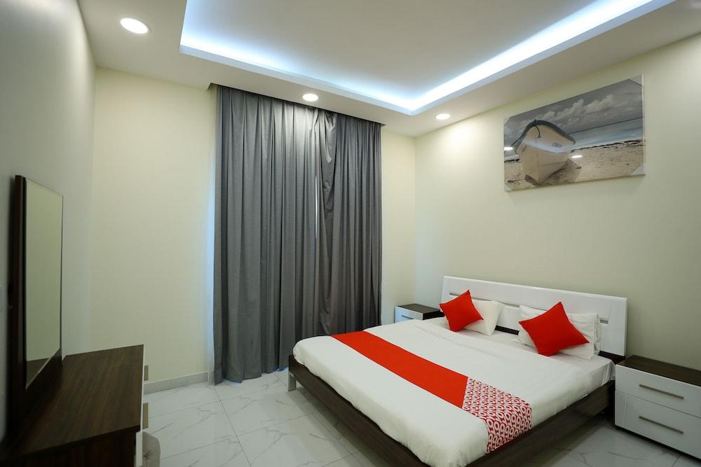 OYO 109 Dana Plaza 2