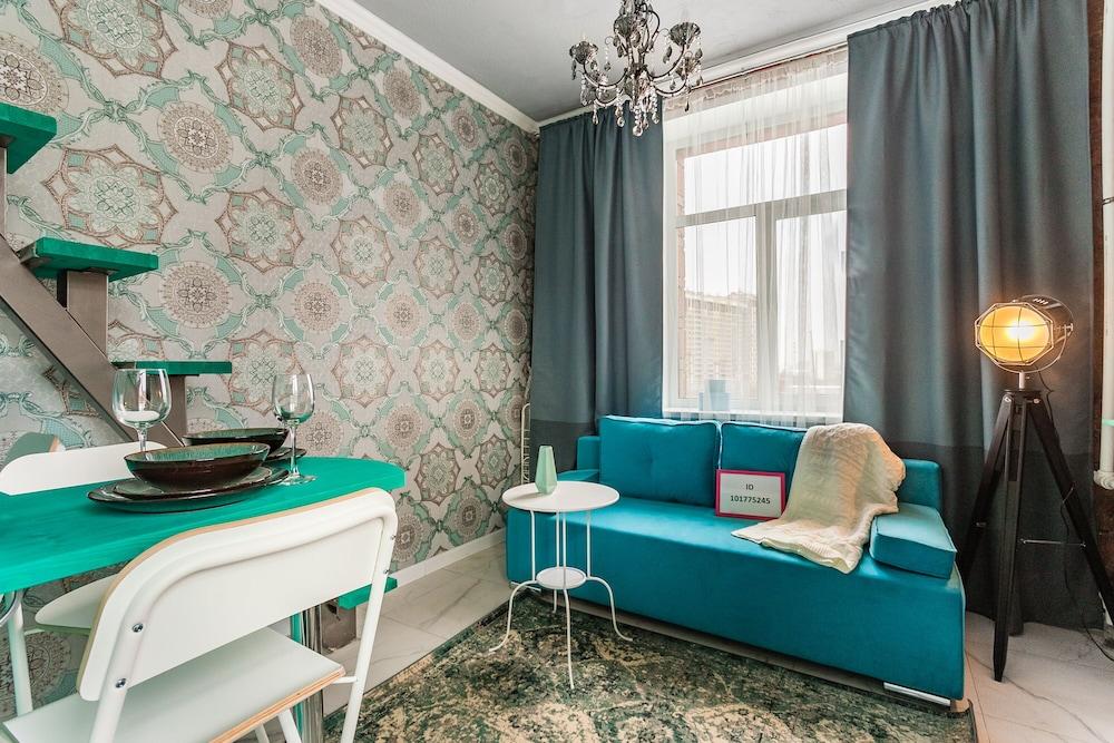 Apartment on Gostinichnaya 10