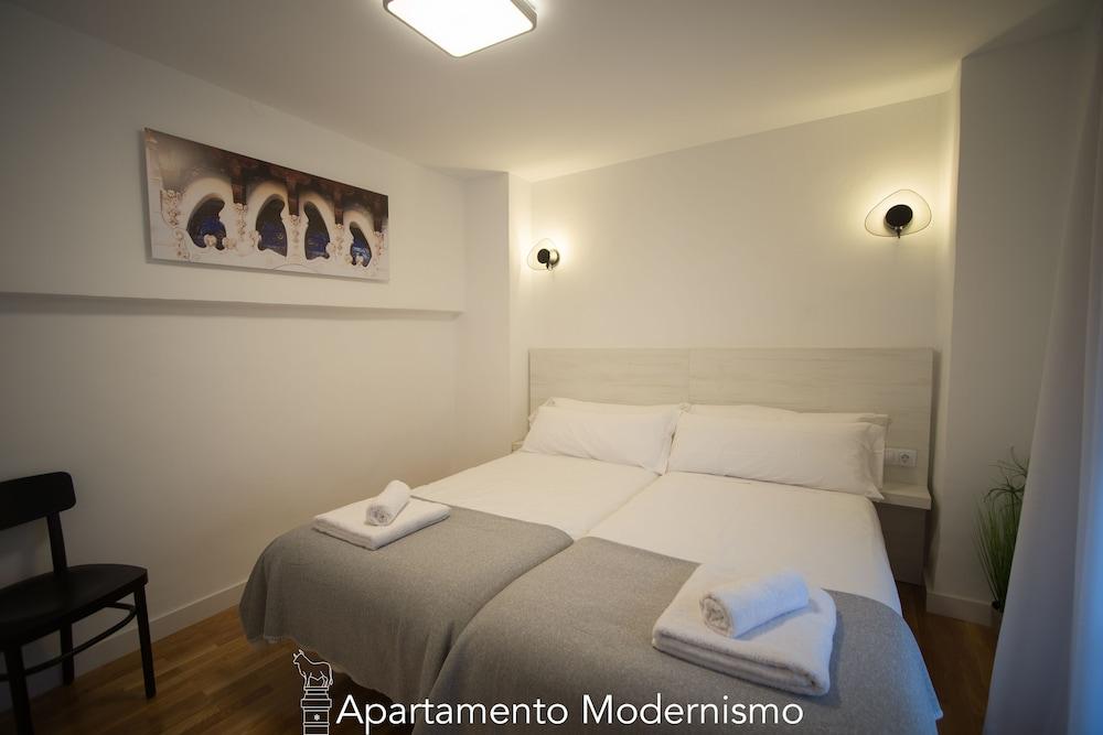 Apartamentos Plaza del Torico
