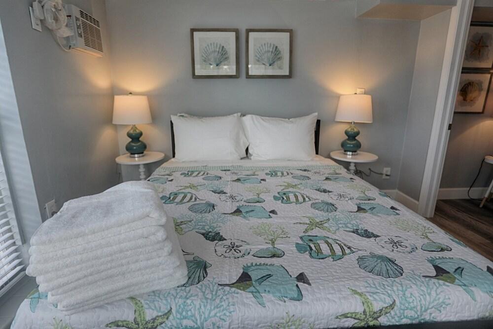 Billy Goat Franks`s Key West Experience