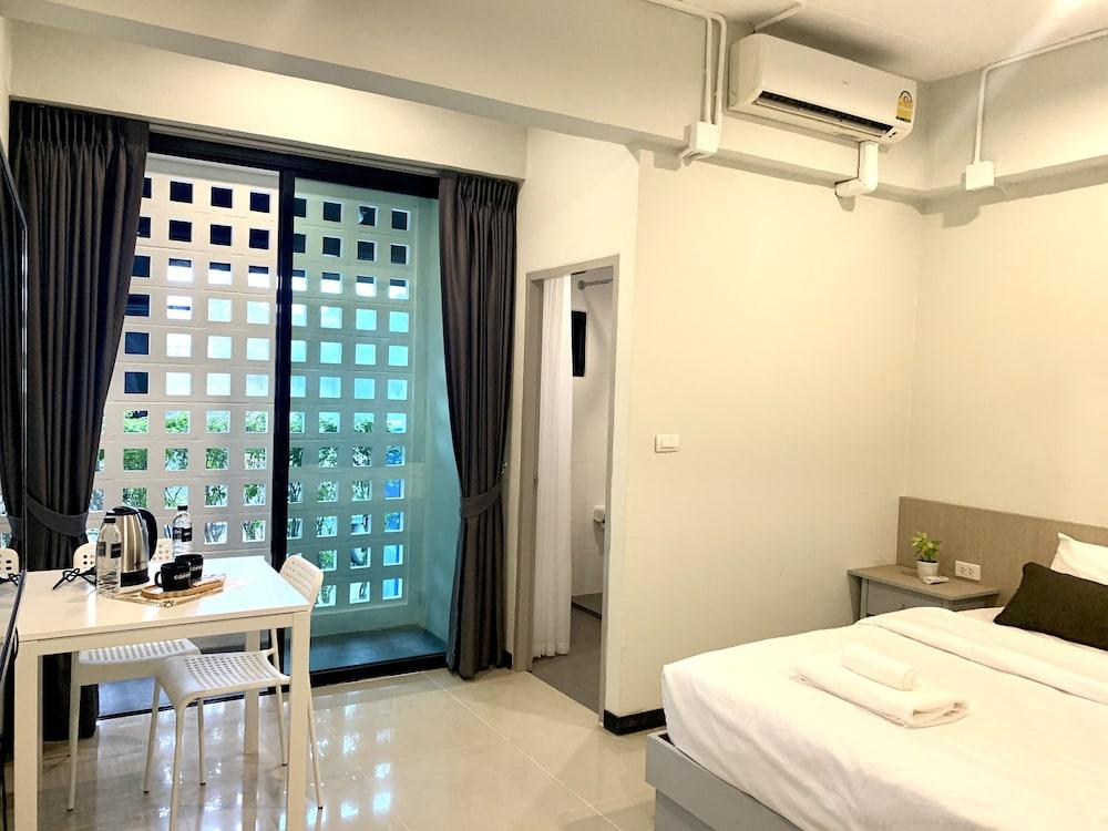 White Sand Phuket Residence