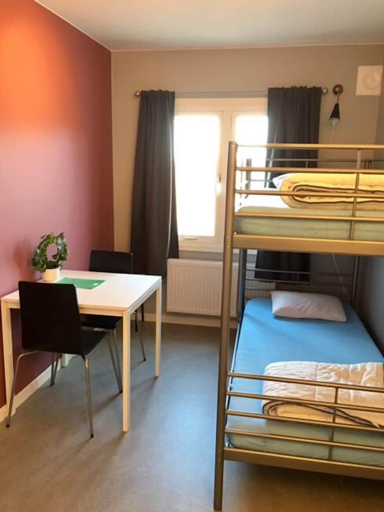 Partille Vandrarhem Bed & Breakfast - Hostel