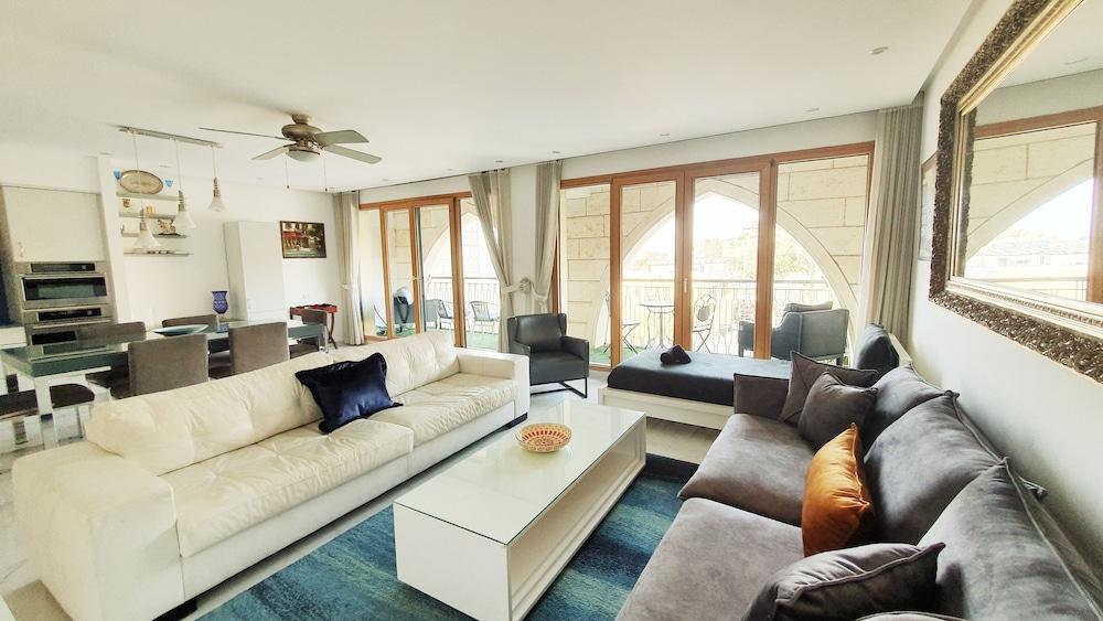 Beautiful Apt Pool Hamam Sauna Y4