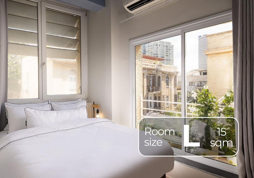 Monochrome Rothschild - Smart Hotel by Loginn Tel Aviv