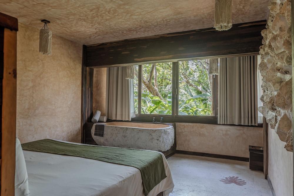 Mayan Monkey Isla Mujeres | Social Hotel