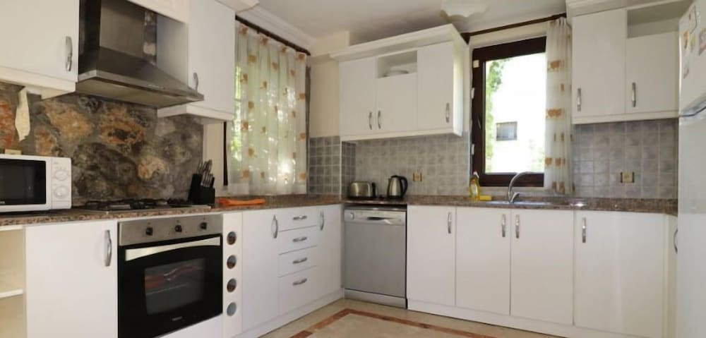 Villa XT15 by JoyLettings