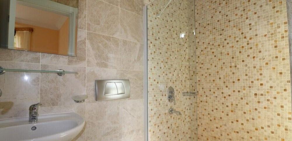 Villa YS07 by JoyLettings