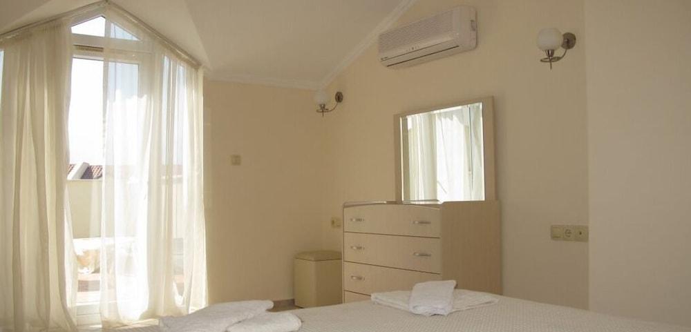 Villa SH14 by JoyLettings