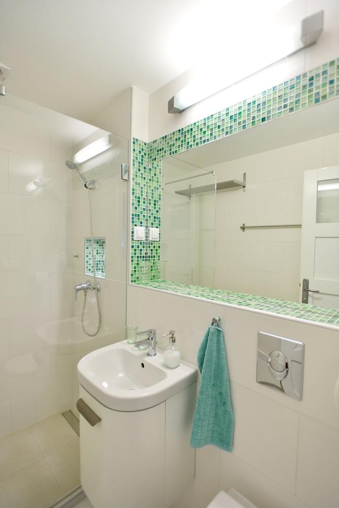 Dob 11 Apartment II.