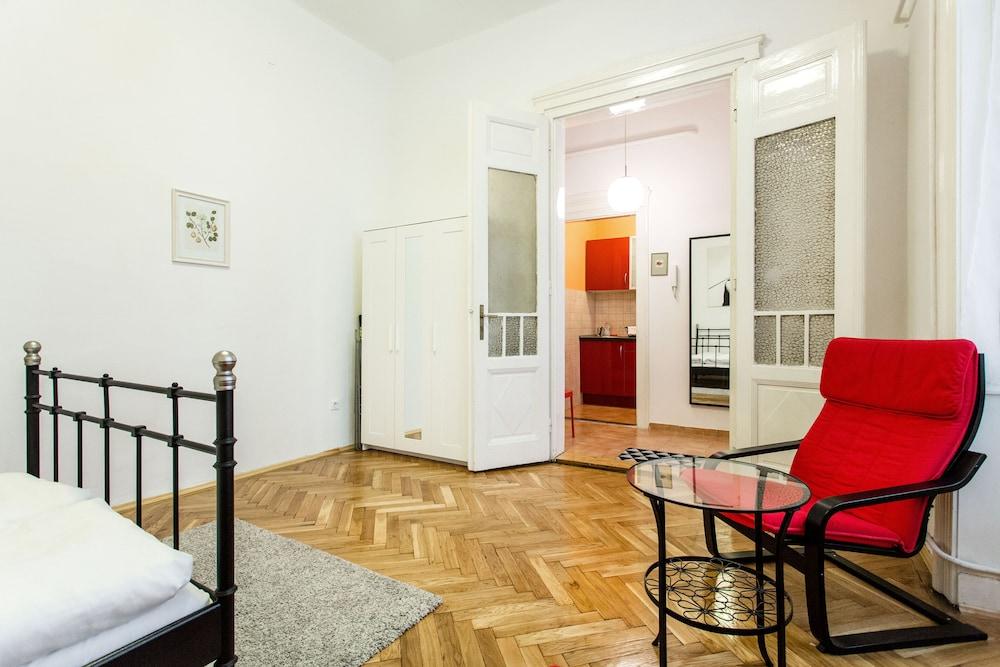 Kecskemeti 5 Apartment