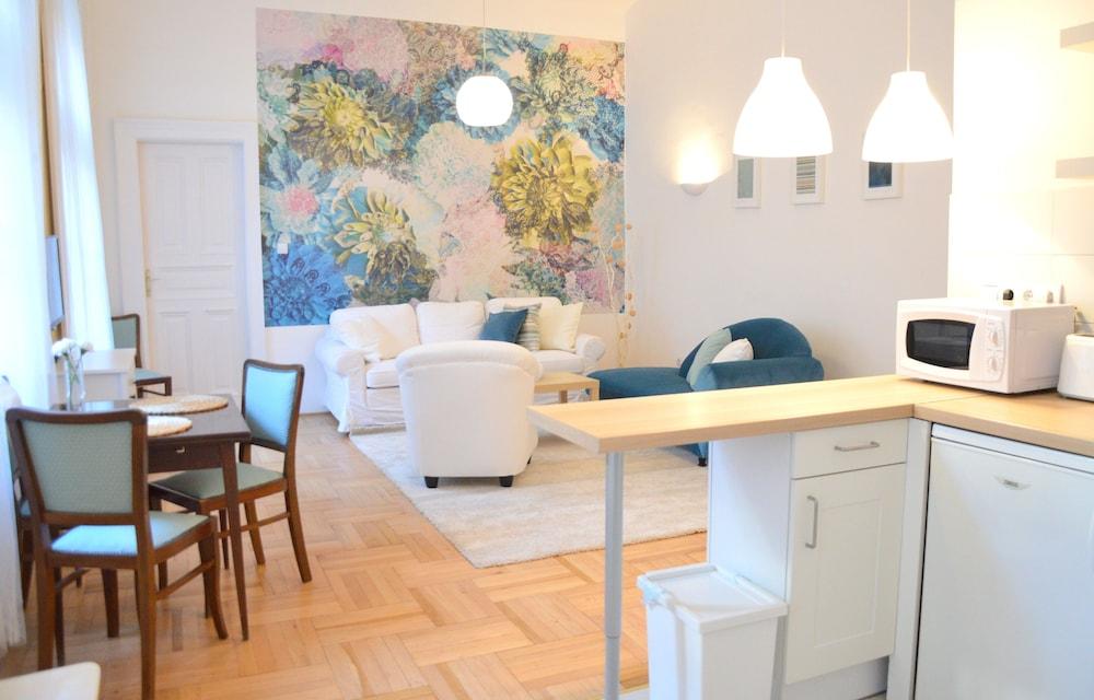 Rakoczi 17 Apartment