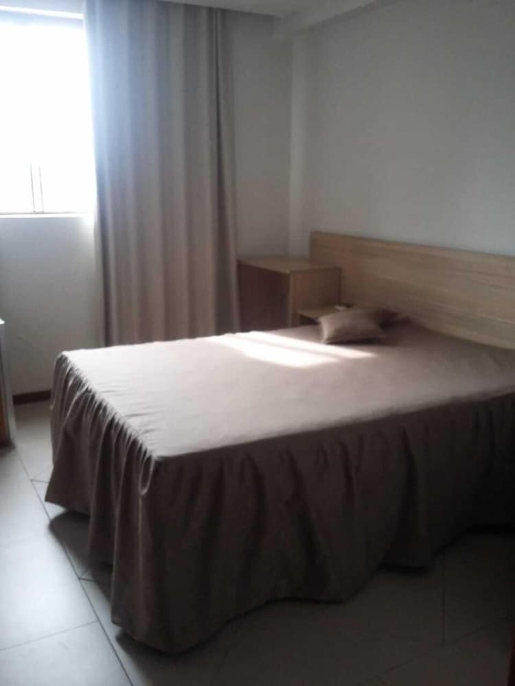 Santa Clara Hotel e Restaurante