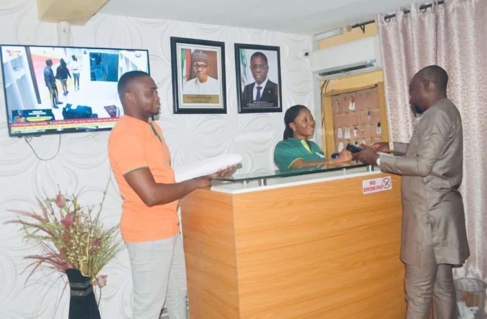 Ariflad Hotel & Suites