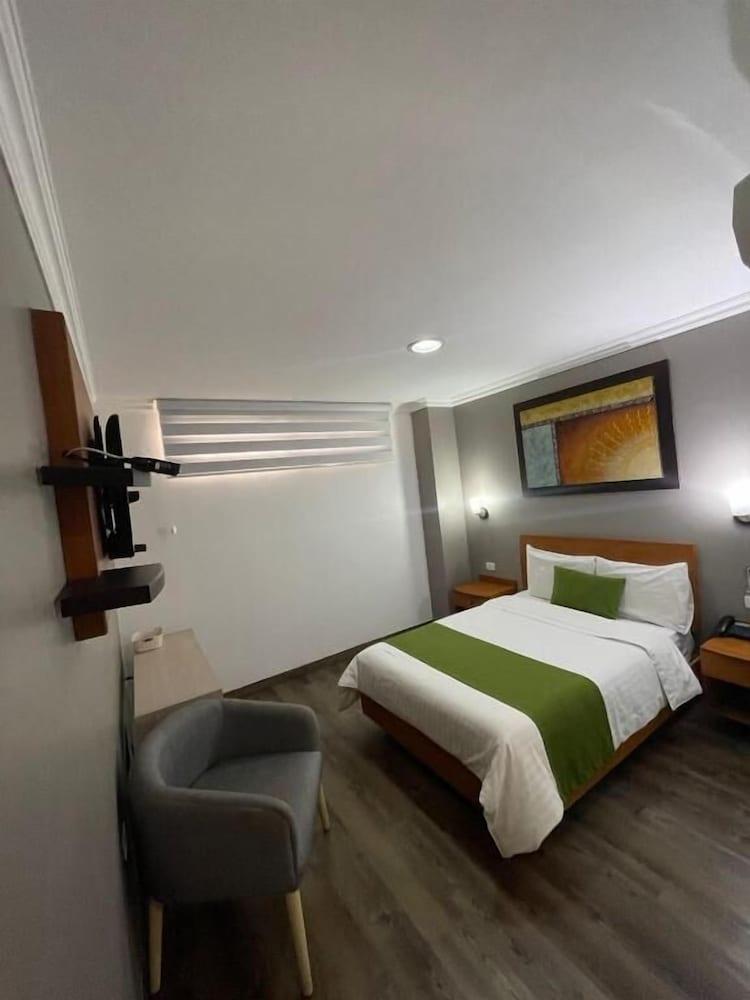 Hotel Plaza Monte Carlo