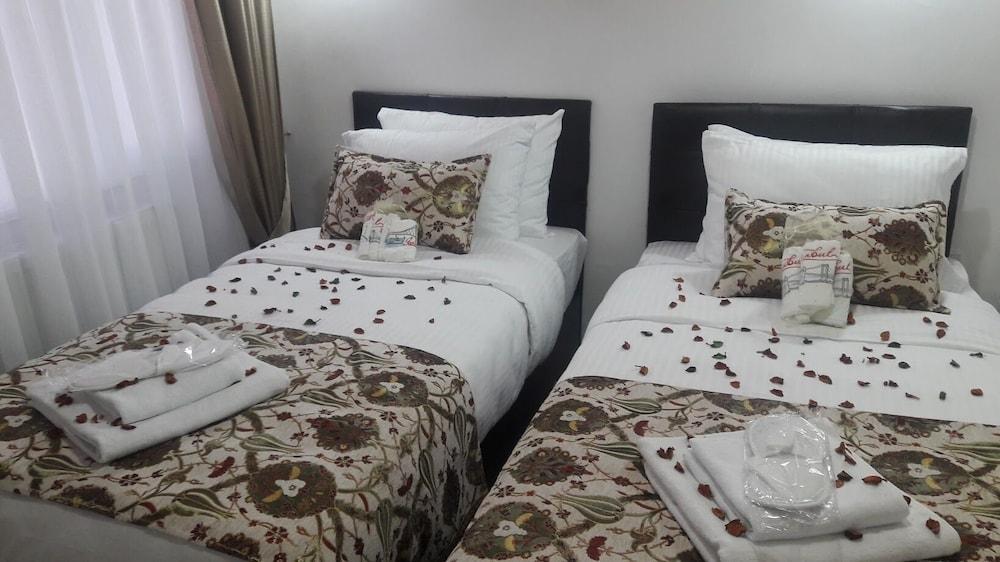 Golden Life Apart Otel