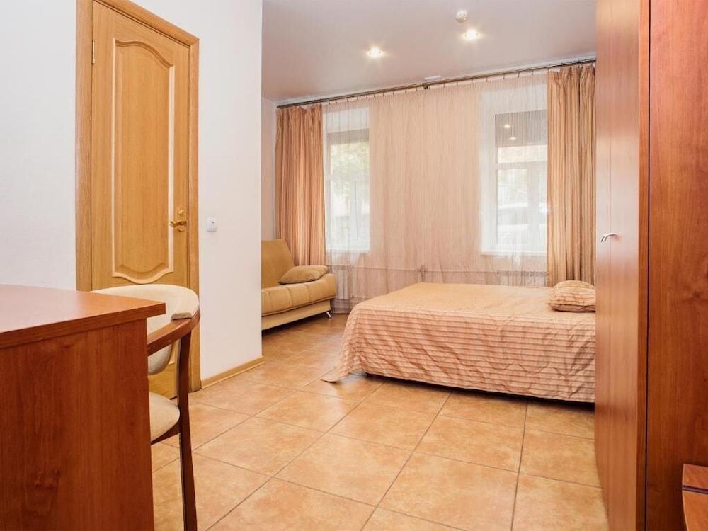 Legend Hotel Petropavlovka