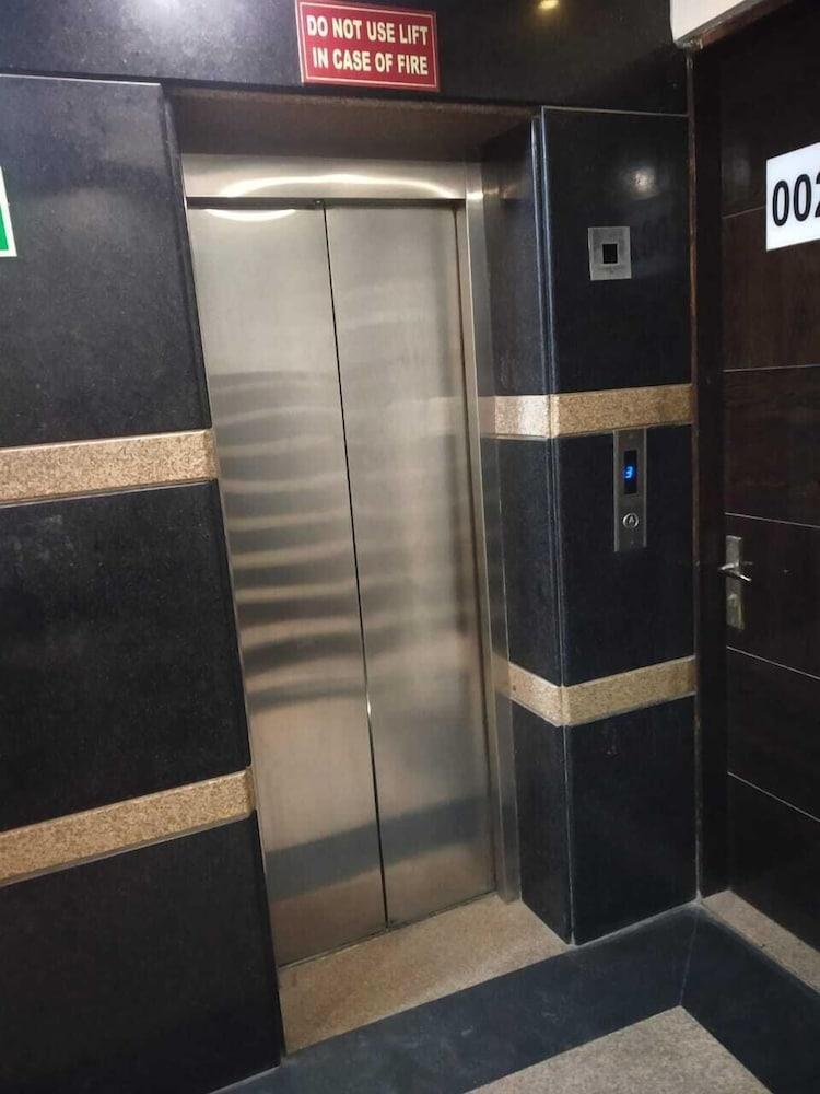 ADB Rooms Hotel Chander Palace