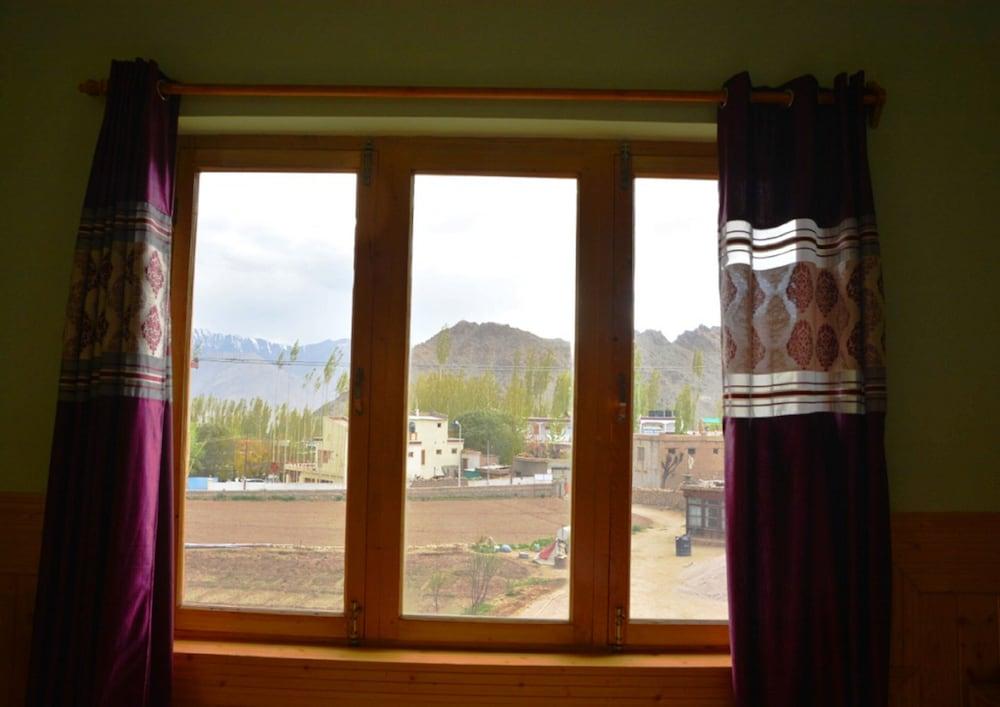 TIH Khushu Guest House